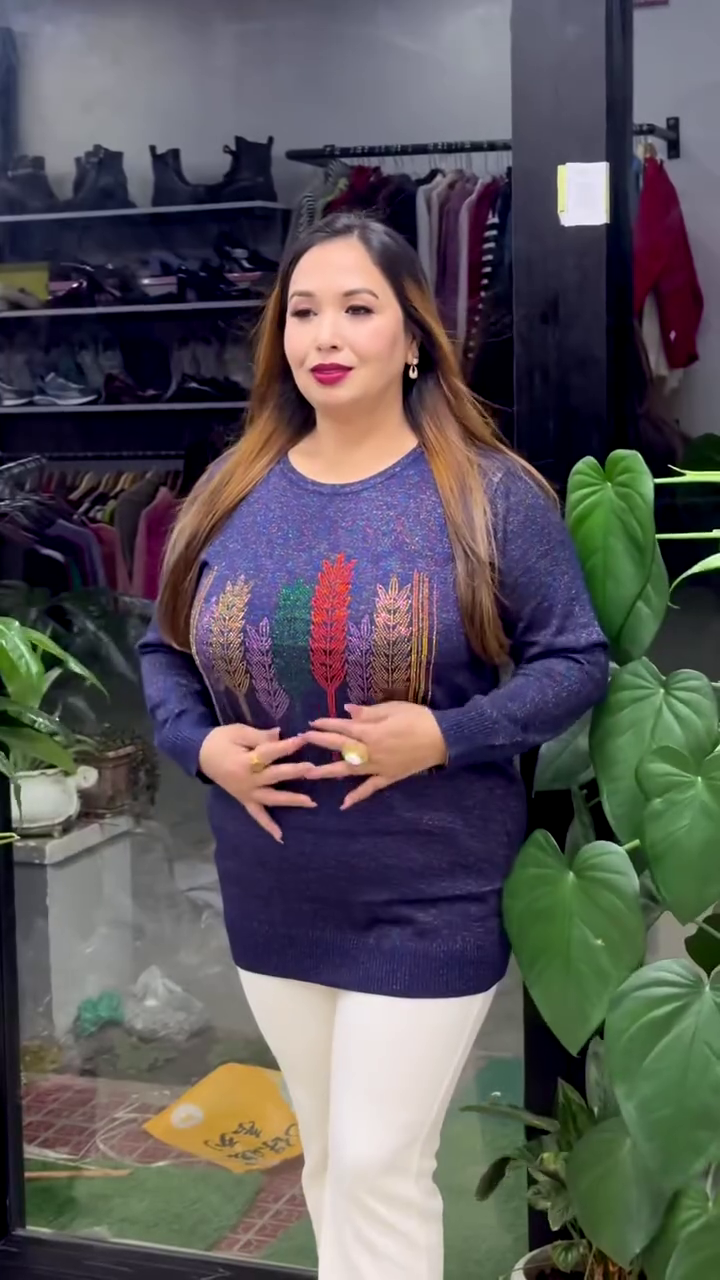 Feather-Embroidered Knit Sweaters 🪶🧥 – Black, Navy & Red Variants with Colorful Vertical Motifs - Image 2