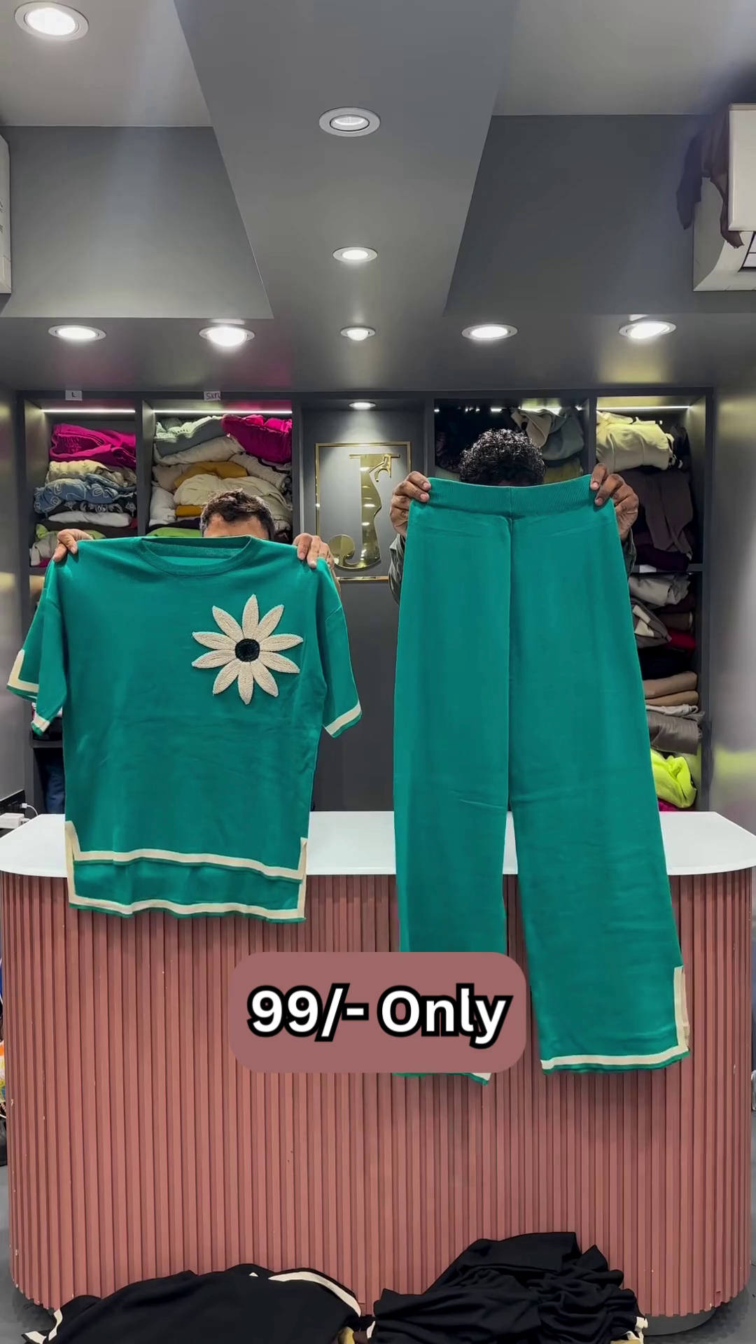 Maroon Two-Piece Sweater Set with Embroidered Daisy - Image 7