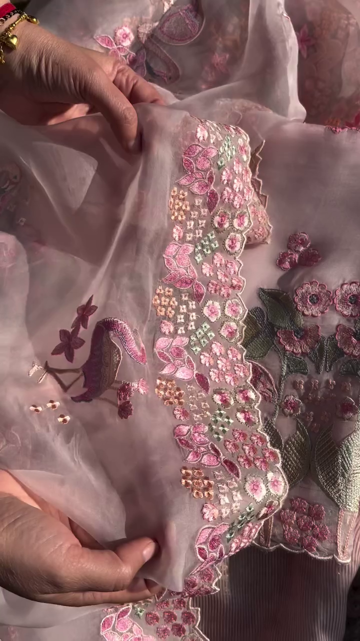 Exquisite Dusty Rose Sheer Fabric with Flamingo Embroidery - Image 3