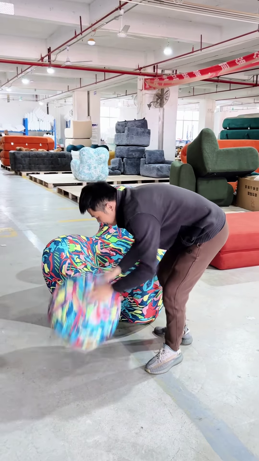 ποΈ Artistic Armchairs in the Making β A Colorful Comfort Experience π¨ - Image 3