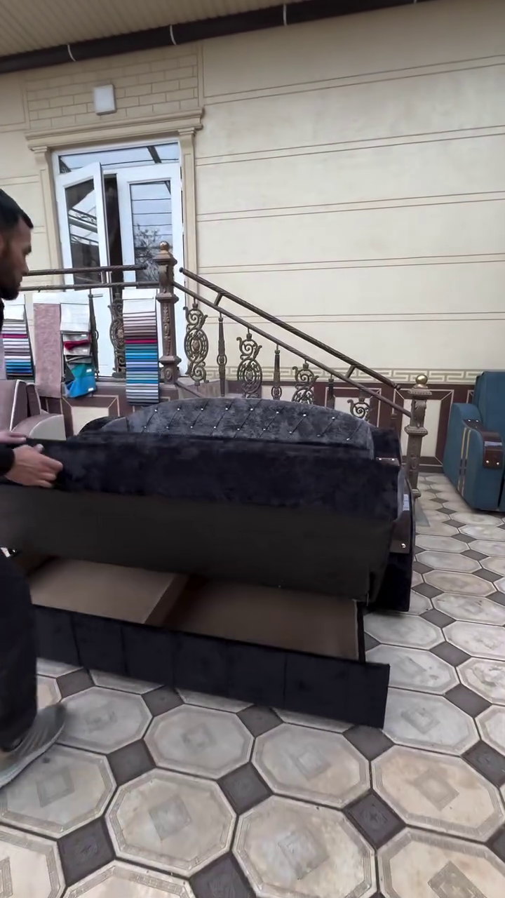 Luxurious Black Velvet Sofa Bed โ Style Meets Function ๐ค๐๏ธ - Image 2