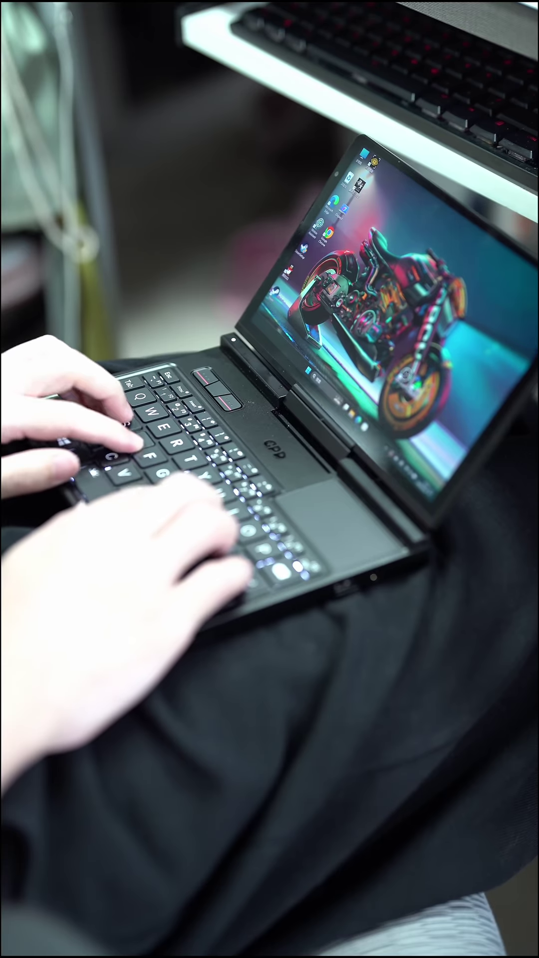 Ultra-Compact Mini Laptop π»β¨ β Power in Your Pocket