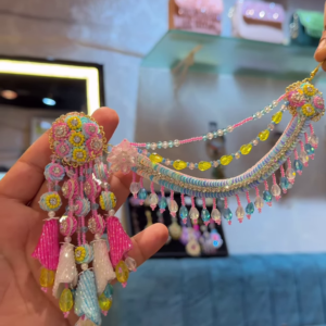 Dazzle in Every Detail ✨ – Handmade Beaded Hair Accessory for a Royal Look 👑