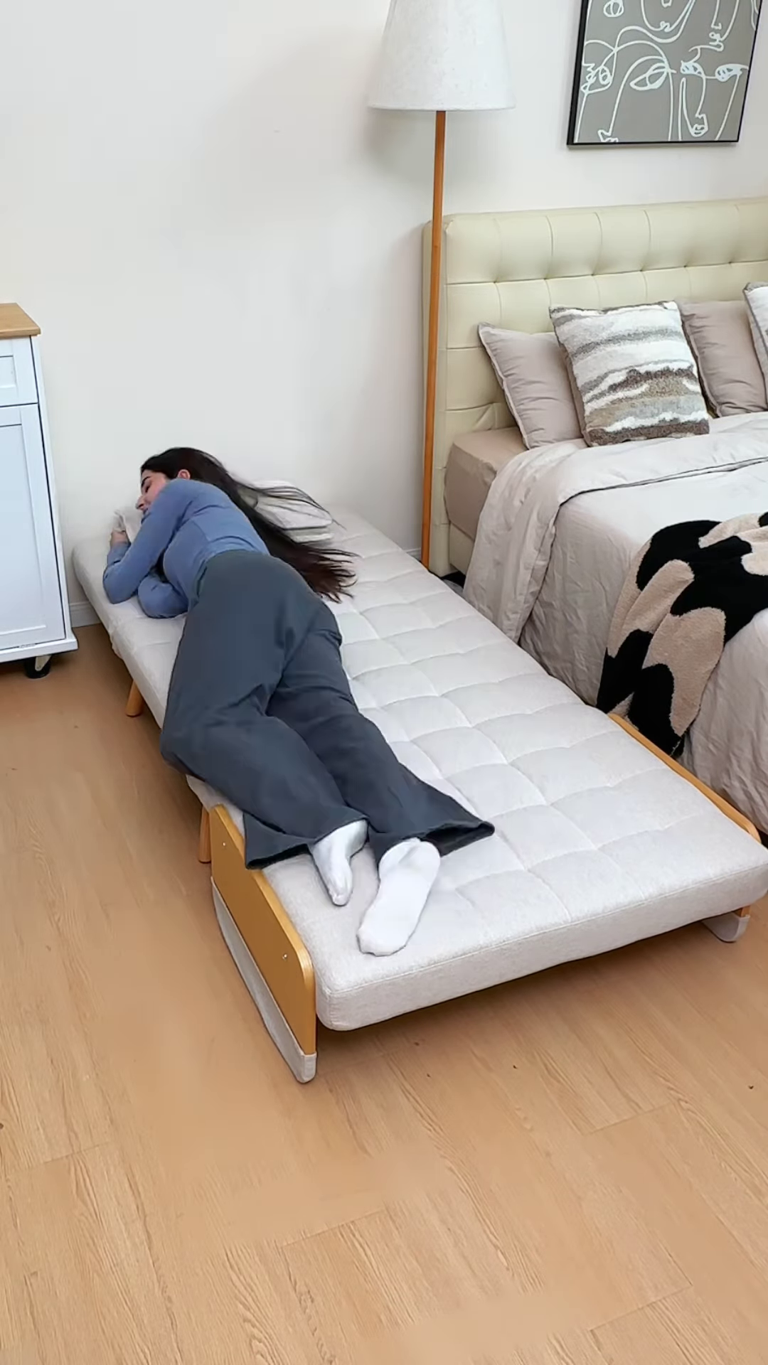 πποΈ Artistic Utility: Elevate Your Home with Functional Masterpieces! β¨ - Image 3