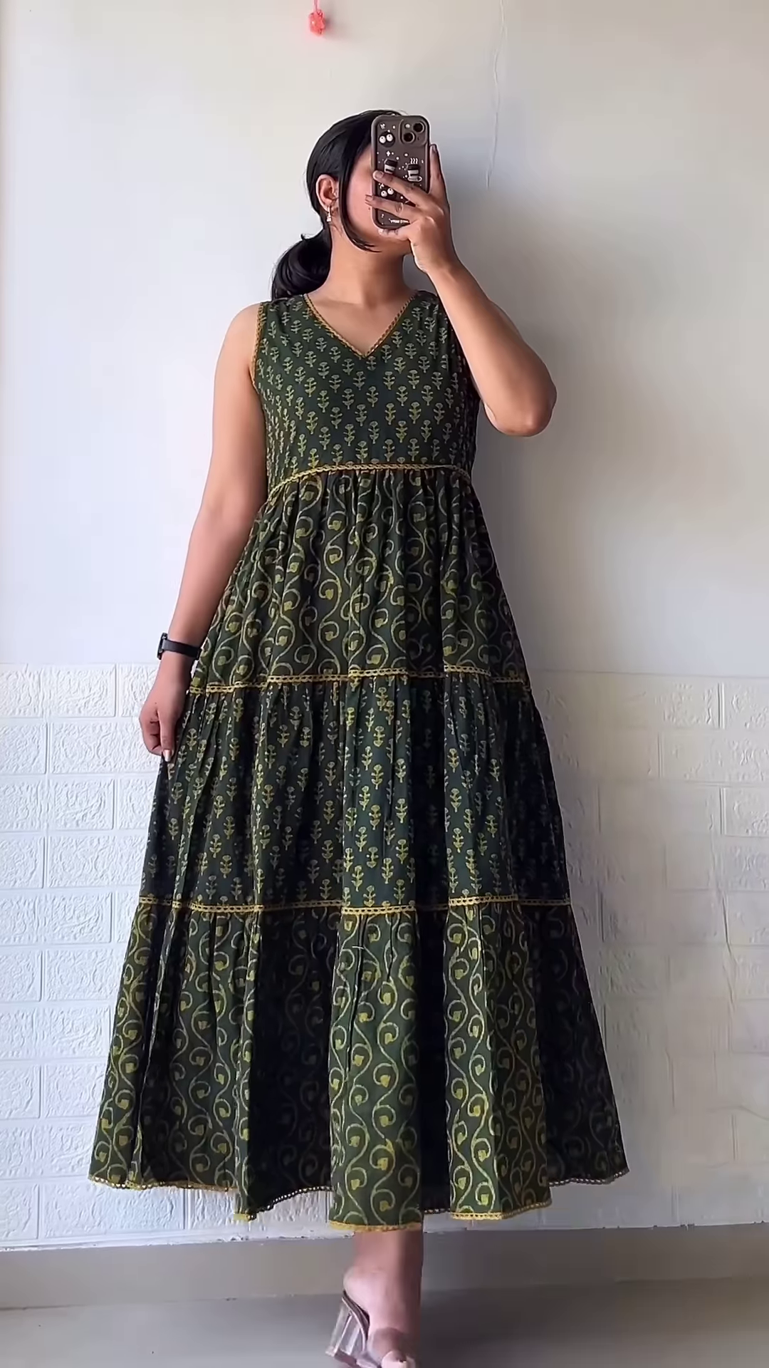 Women’s Leaf-Print Green Maxi Dress with Smocked Bodice and Tiered Skirt – Elegant Casualwear from Summer Portrait Series - Image 2