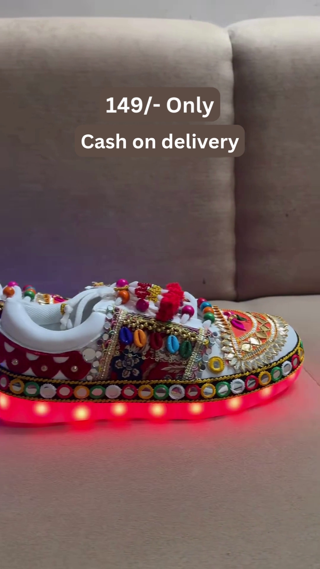 Unisex White Ethnic Mojari Footwear with Multicolor Bead Embroidery – Festive Pair with Red Light Showcase Styling - Image 2