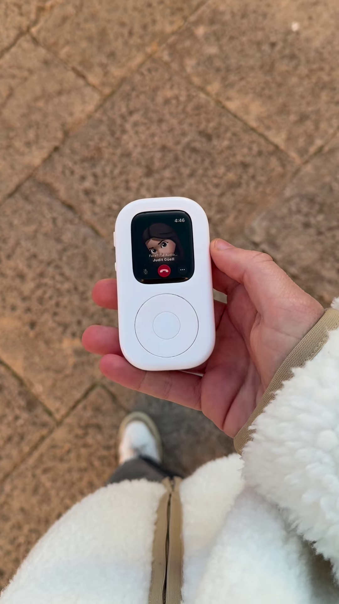 Compact Digital Music Player with Click Wheel Interface - Image 2