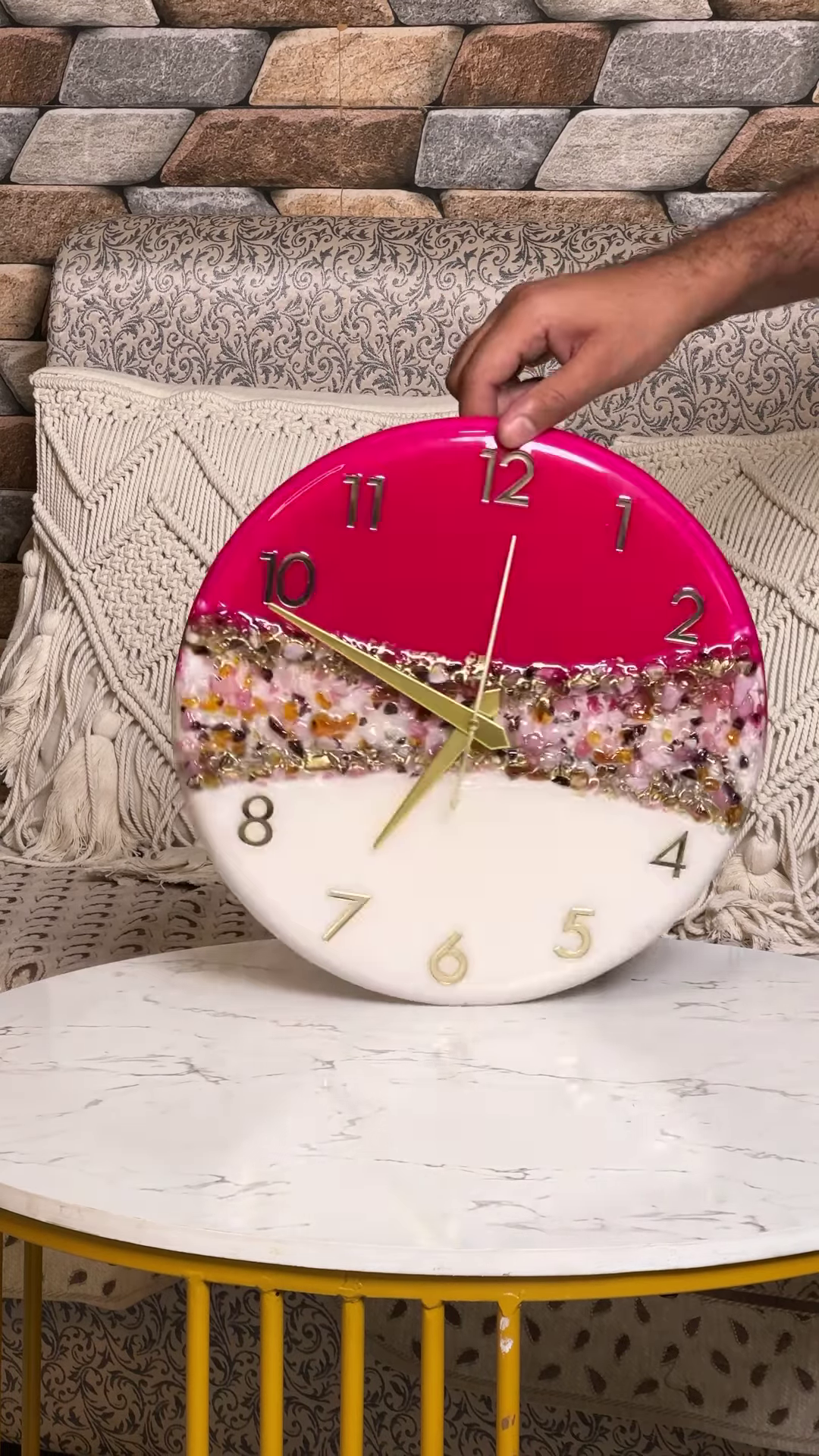 Artistic Resin Wall Clock with Abstract Color Blocking and Metallic Accents