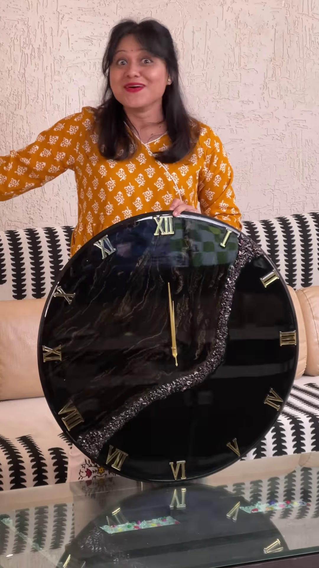 Artistic Resin Wall Clock with Abstract Color Blocking and Metallic Accents - Image 9