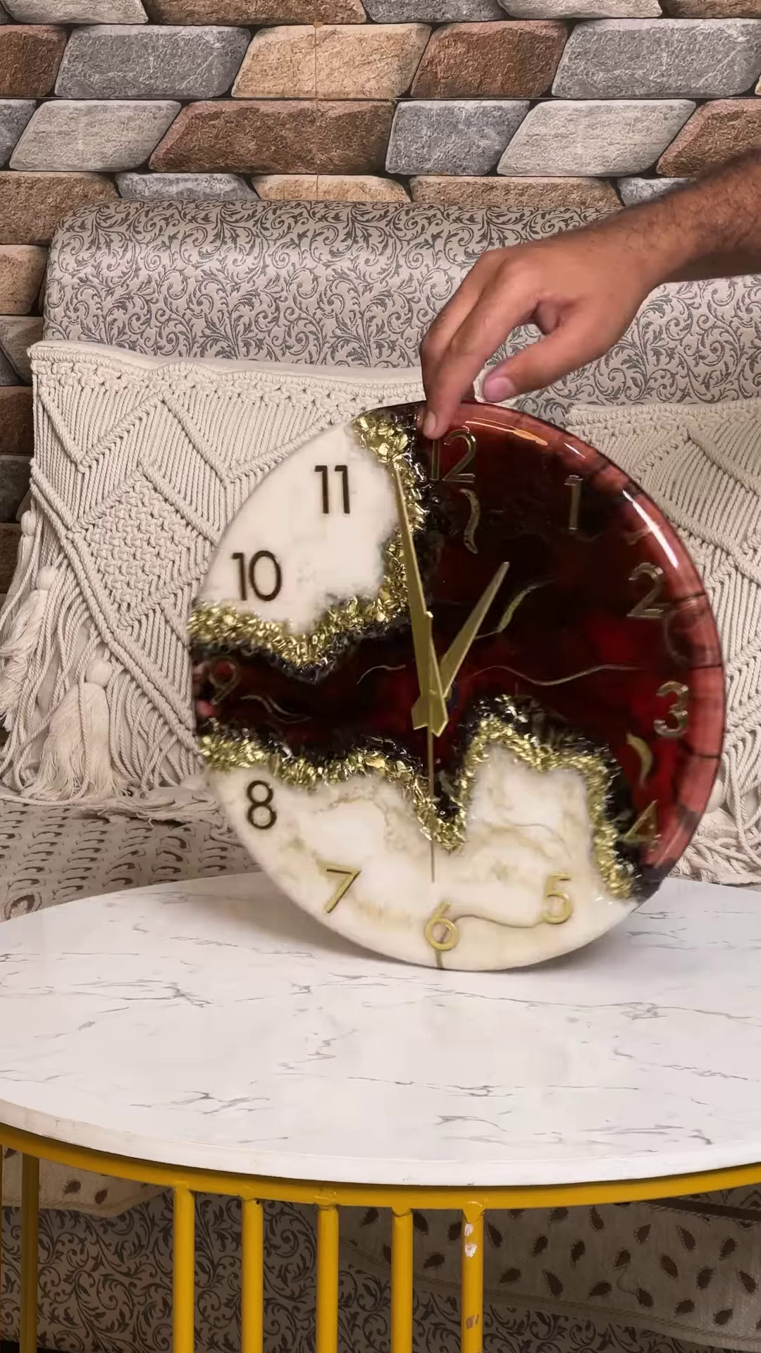 Artistic Resin Wall Clock with Abstract Color Blocking and Metallic Accents - Image 8