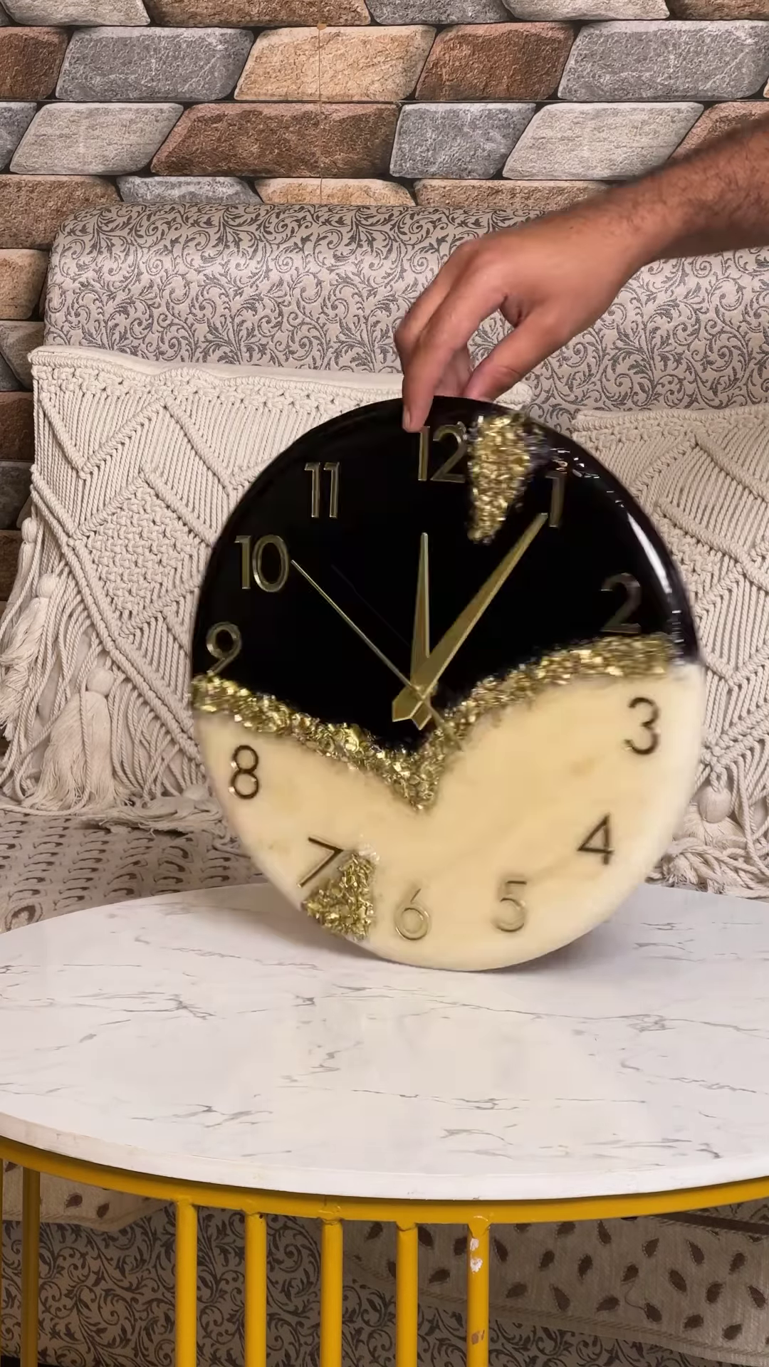 Artistic Resin Wall Clock with Abstract Color Blocking and Metallic Accents - Image 7