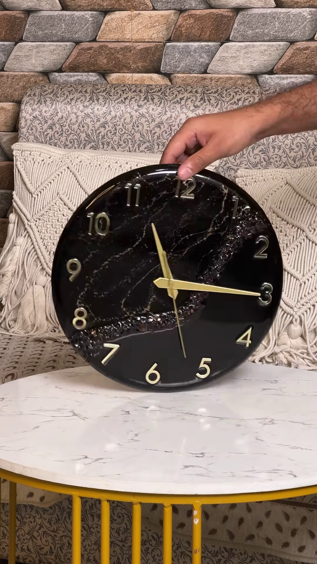 Artistic Resin Wall Clock with Abstract Color Blocking and Metallic Accents - Image 3