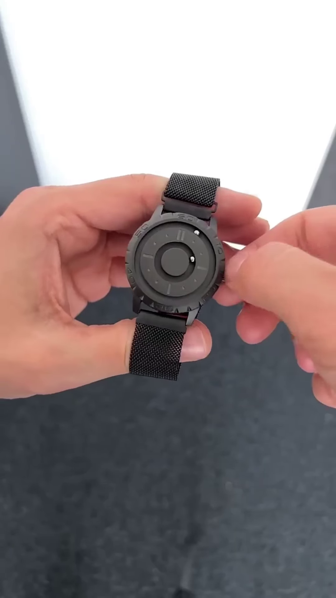 Tactile Magnetic Ball-Bearing Minimalist Timepiece